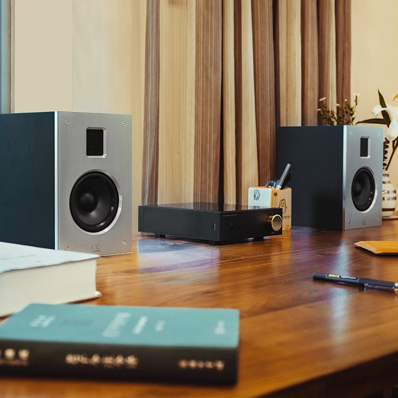 山靈 氣動式高音無源音箱 JET1，10月27日全網(wǎng)開售，零售價2798元。EA5+JET1 HiFi音響套裝價7998元，均享受6期免息分期